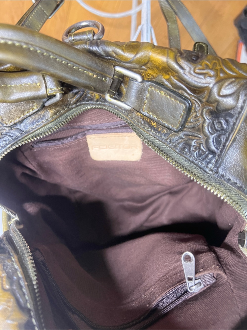 Vintage Embossed Olive Green Leather Shoulder Bag - Picture 10 of 11